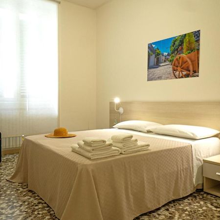 Cityflat Guest House Bari Esterno foto